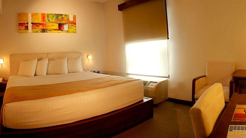 Hotel Hex Эстели Экстерьер фото