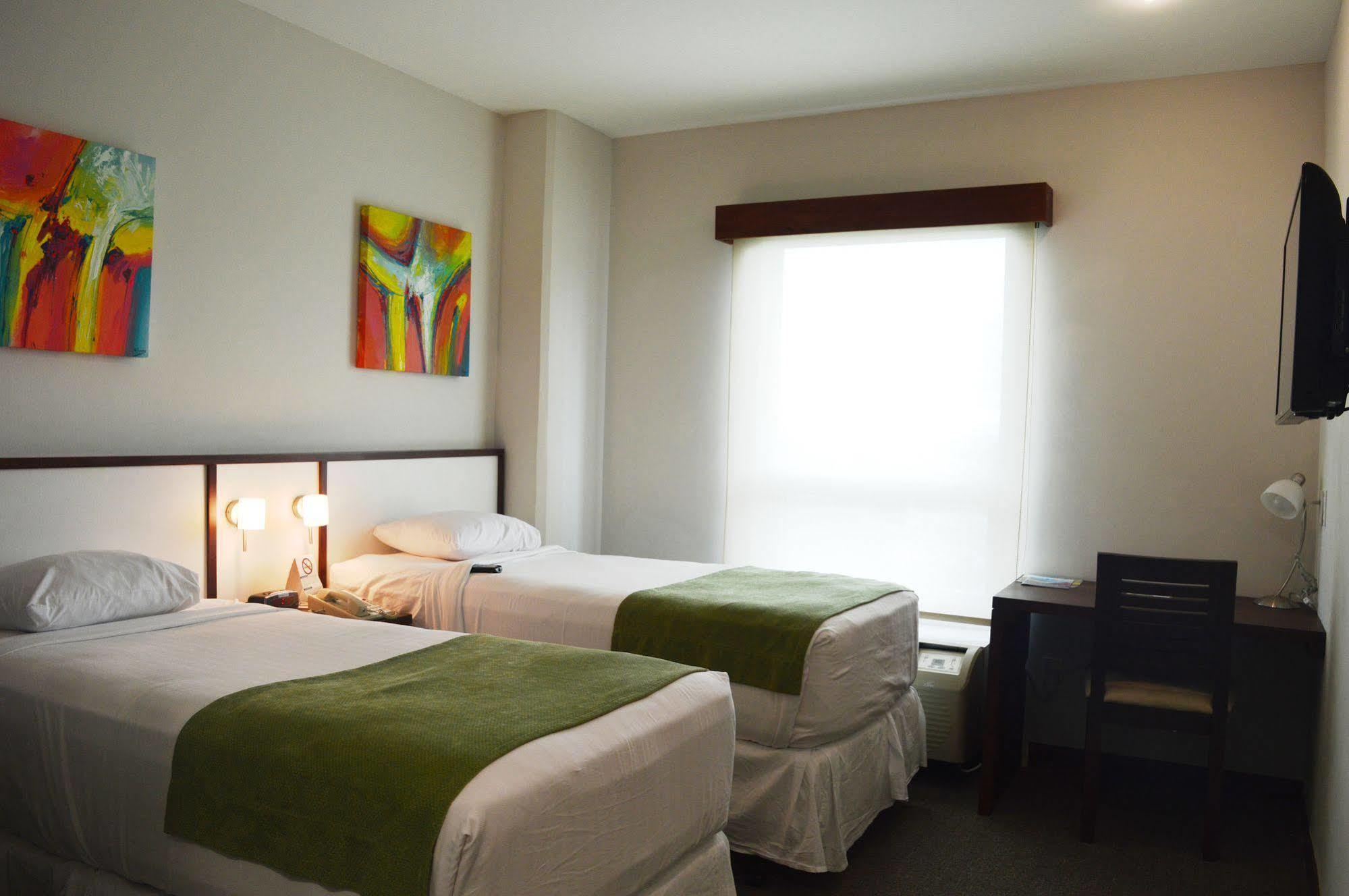 Hotel Hex Эстели Экстерьер фото